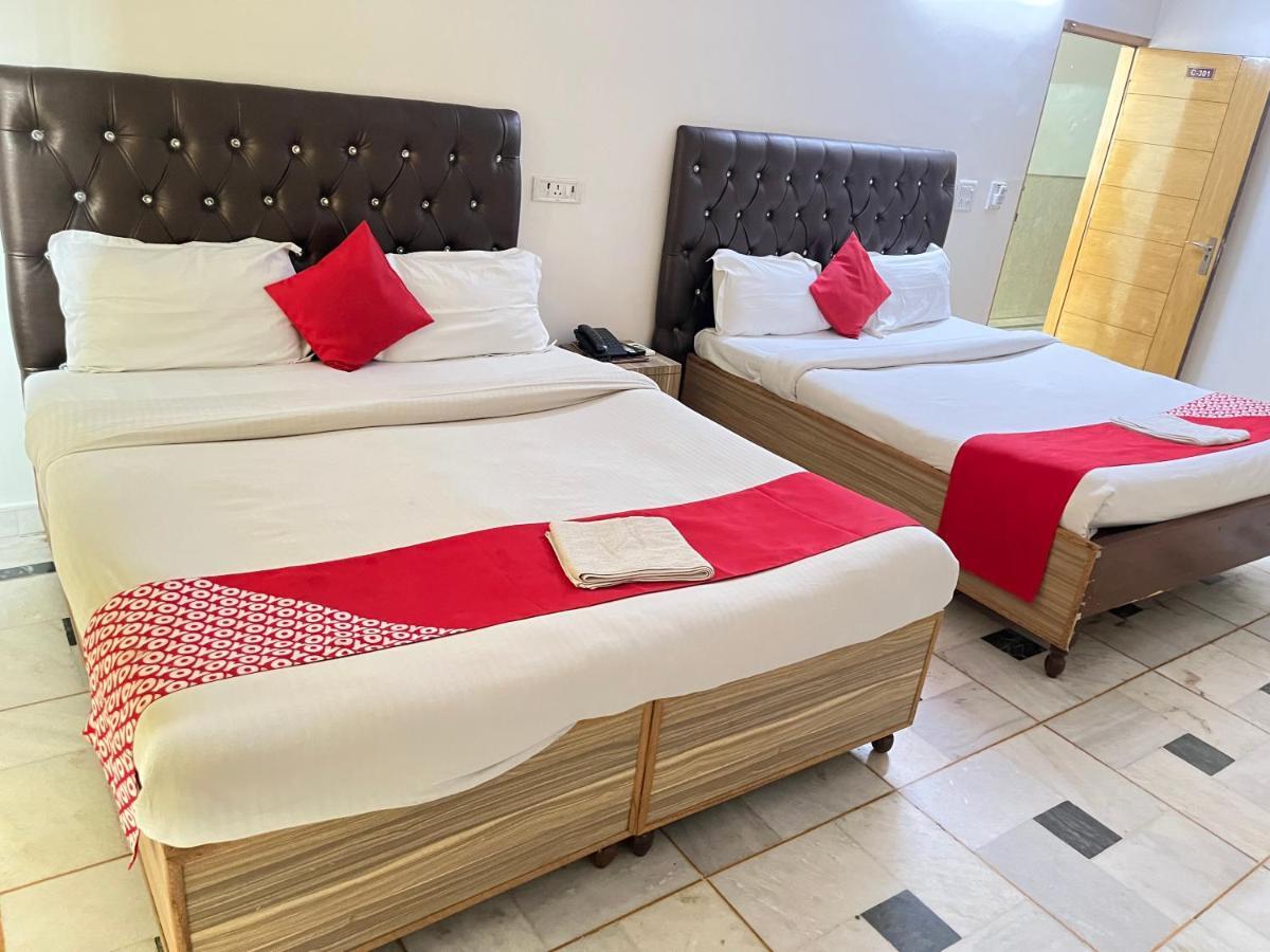 Hotel Star Palace - Near Karol Bagh Metro Дели Экстерьер фото