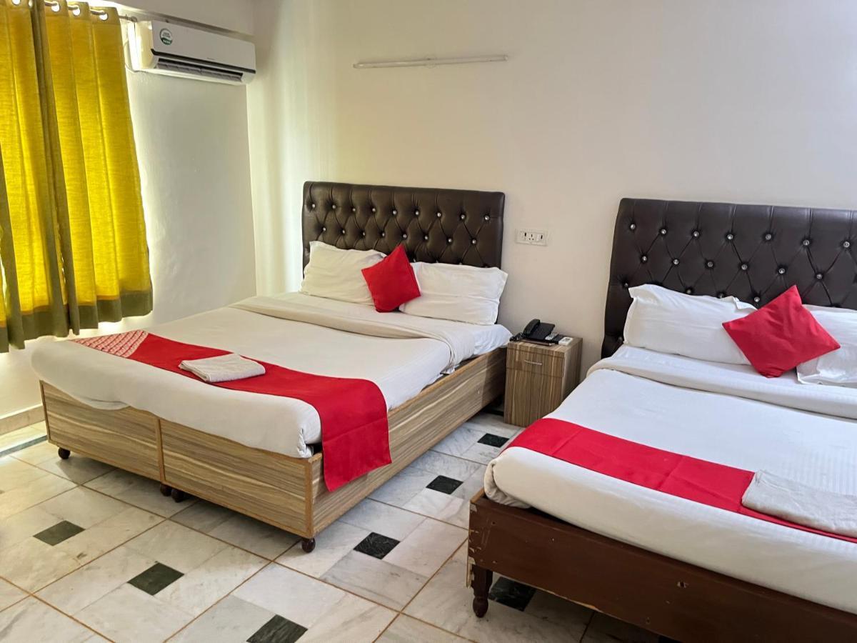 Hotel Star Palace - Near Karol Bagh Metro Дели Экстерьер фото