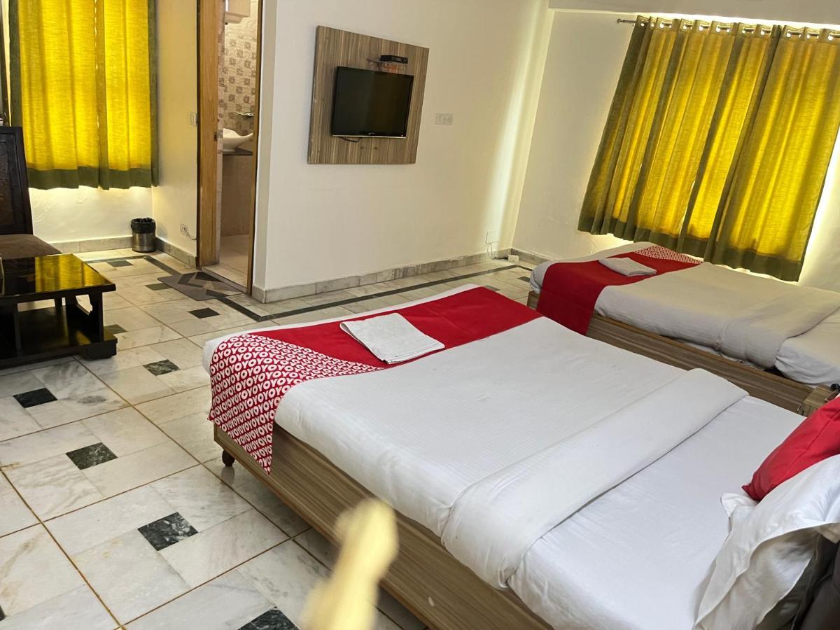 Hotel Star Palace - Near Karol Bagh Metro Дели Экстерьер фото