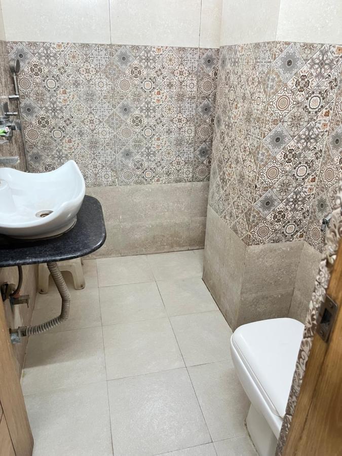 Hotel Star Palace - Near Karol Bagh Metro Дели Экстерьер фото